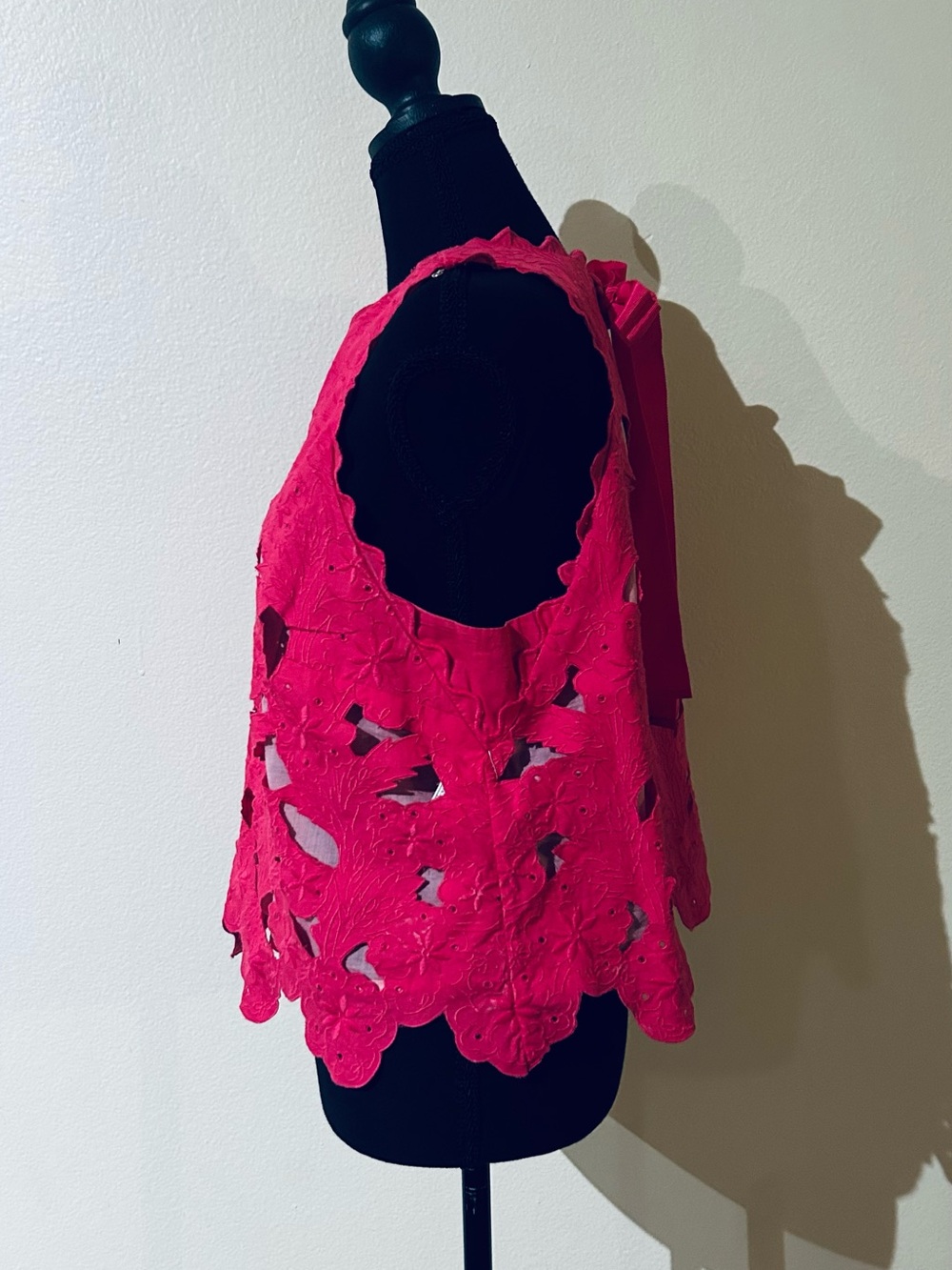 Anthropologie Floral Cutout Halter Camisole in Hot Pink - Picture 5 of 7